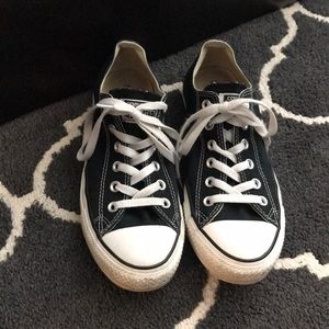 Women’s converse